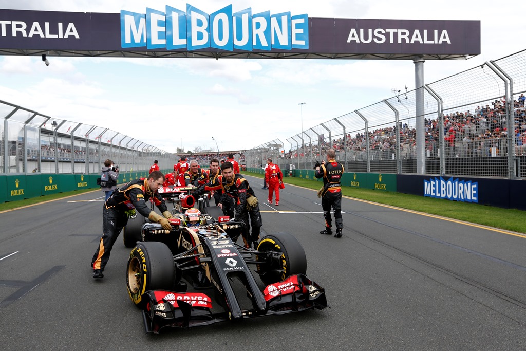 Det gik ikke særlig stærkt for Lotus i Melbourne - nu skal de fortsætte med at lære i Malaysia
(Foto: Lotus F1 / LAT)